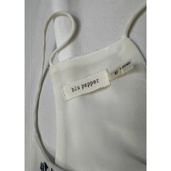 Blu Pepper Sheer Top Size M - Picture 2 of 5